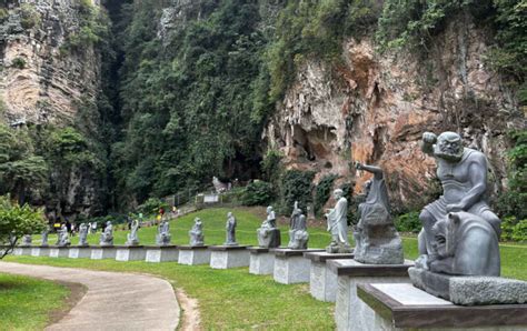  Kek Lok Tong: Um Templo Escondido na Pedra com Estatuas Gigantes e Detalhes Incríveis!