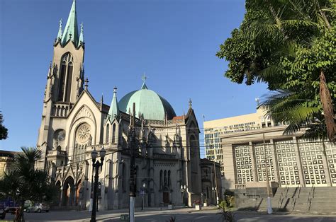 A Catedral de Santo Gregório em Debre Provisional, Uma Joia Arquetípica da Arquitetura Axumita!