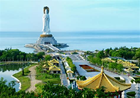  Nanshan Temple: Uma joia espiritual com vistas espetaculares sobre o Mar da China Meridional!