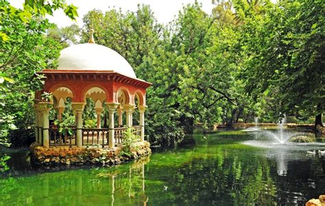 Parque Municipal de Lu'an: Um Refúgio Verde para a Alma Cansada e um Banquete Visual para os Olhos